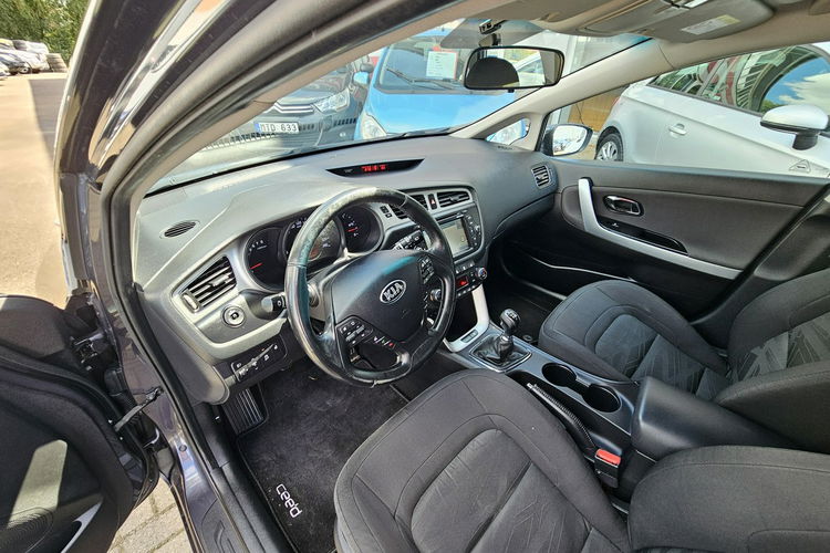 Kia Cee'd Grzane fotele, nawigacja, kamera, klimatronik zdjęcie 15