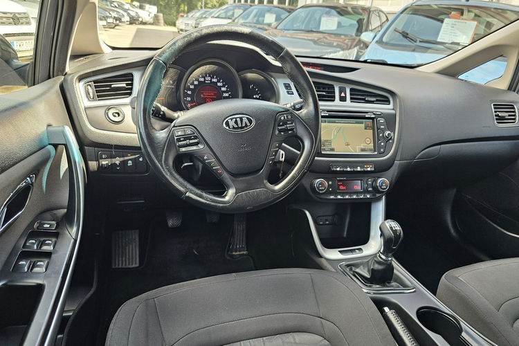 Kia Cee'd Grzane fotele, nawigacja, kamera, klimatronik zdjęcie 17
