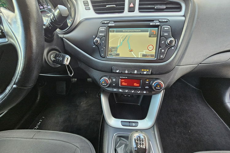 Kia Cee'd Grzane fotele, nawigacja, kamera, klimatronik zdjęcie 18