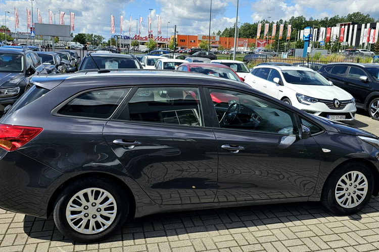 Kia Cee'd Grzane fotele, nawigacja, kamera, klimatronik zdjęcie 5