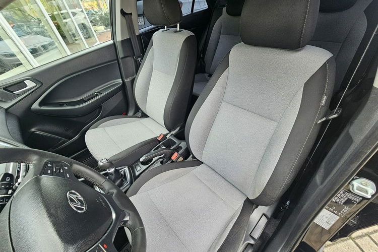 Hyundai i20 Grzane fotele i kierownica, asystent pasa ruchu, zdjęcie 12