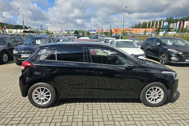 Hyundai i20 Grzane fotele i kierownica, asystent pasa ruchu, zdjęcie 5