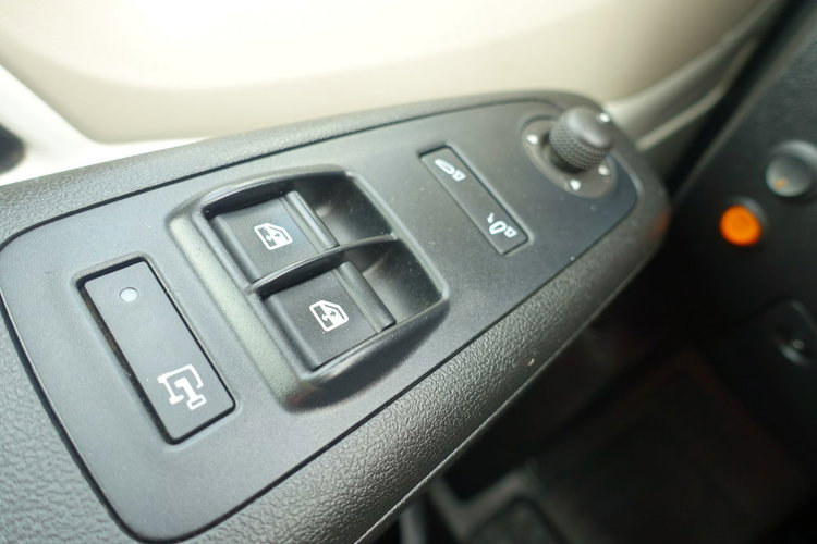 Peugeot Boxer R E Z E R W A C J A Nowa Dostawa już w poniedziałek zdjęcie 20