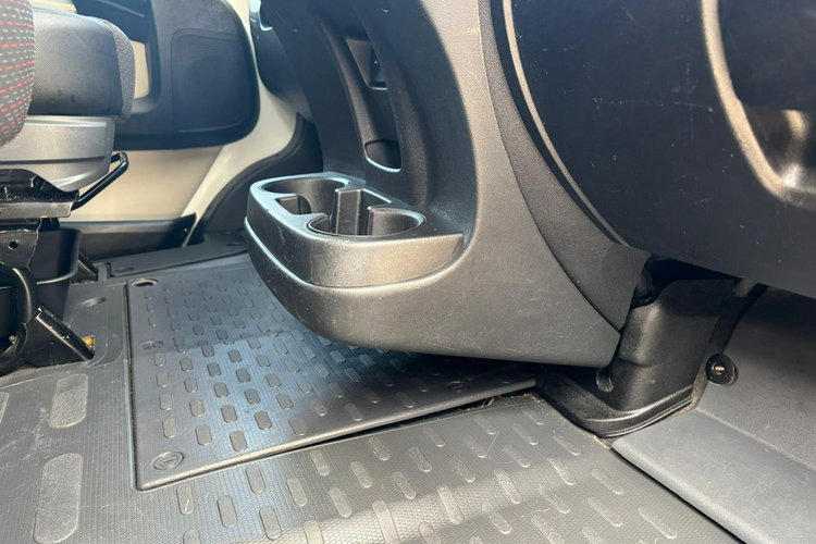 Peugeot Boxer 2.0 130KM 2018 L4H2 Klimatyzacja Tempomat Parktronic Blaszak zdjęcie 13