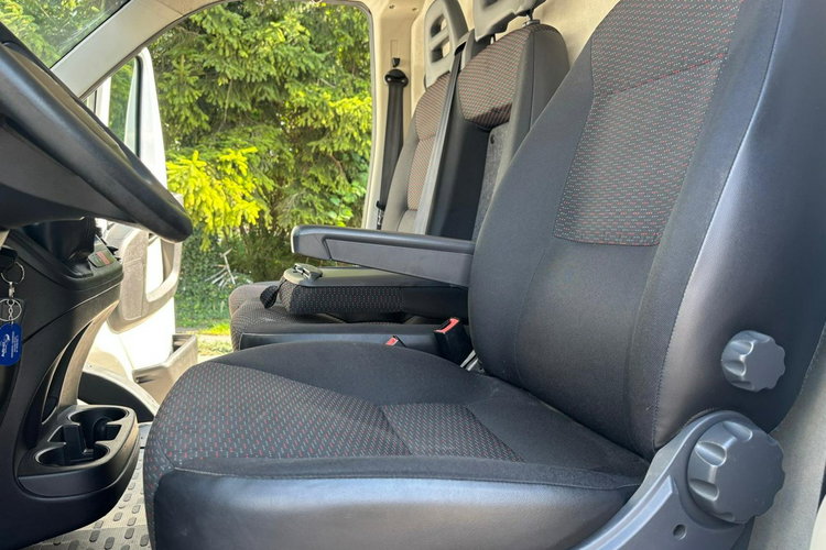 Peugeot Boxer 2.0 130KM 2018 L4H2 Klimatyzacja Tempomat Parktronic Blaszak zdjęcie 7
