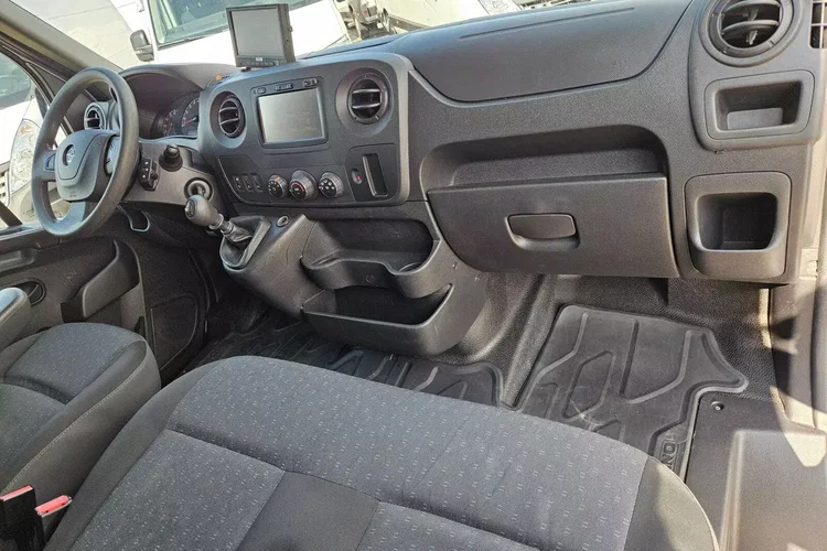 Opel movano Kontener 8 ePAL 69999zł NETTO 2.3 CDTi/140KM zdjęcie 28