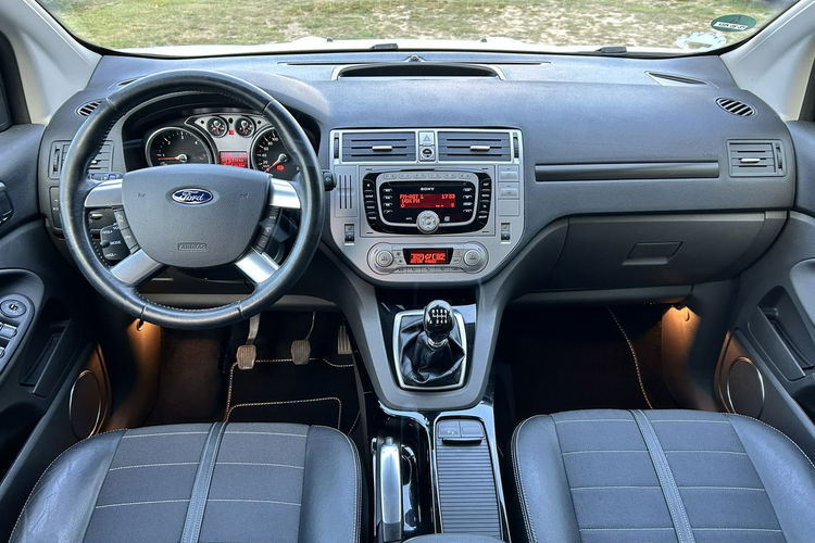 Ford Kuga Titanium zdjęcie 10