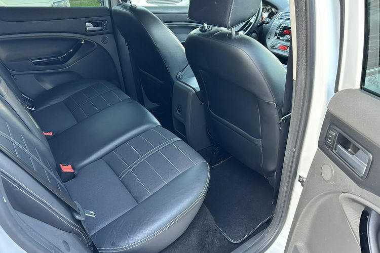 Ford Kuga Titanium zdjęcie 18