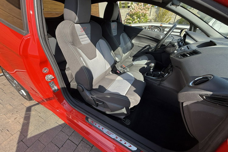 Ford Fiesta 1.6 ST 182KM fotele Recaro z Niemiec ładna zdjęcie 8