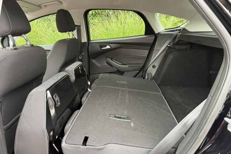 Ford Focus TIANIUM Bezwypadkowy bogato wyposażony zdjęcie 12