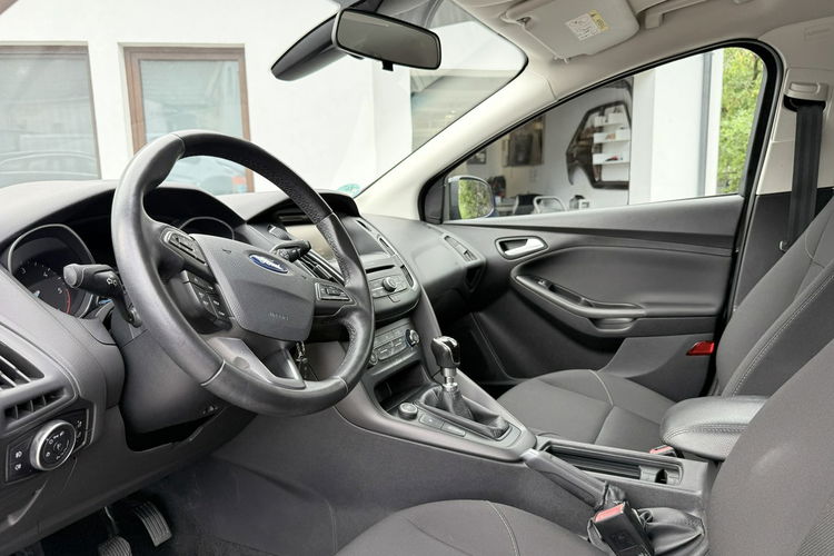 Ford Focus TIANIUM Bezwypadkowy bogato wyposażony zdjęcie 25