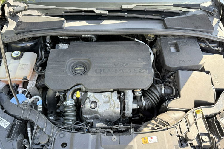 Ford Focus TIANIUM Bezwypadkowy bogato wyposażony zdjęcie 14