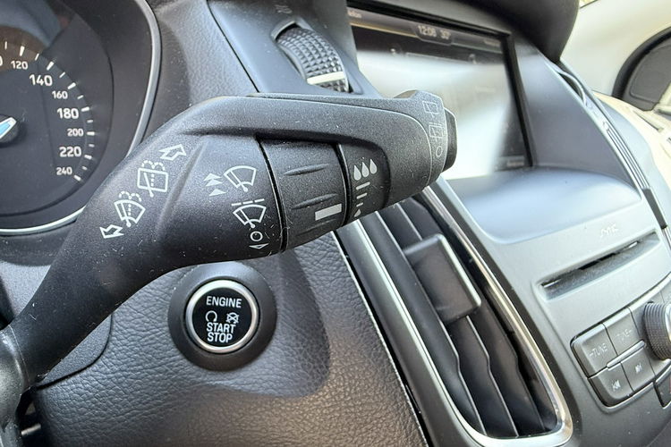 Ford Focus TIANIUM Bezwypadkowy bogato wyposażony zdjęcie 35