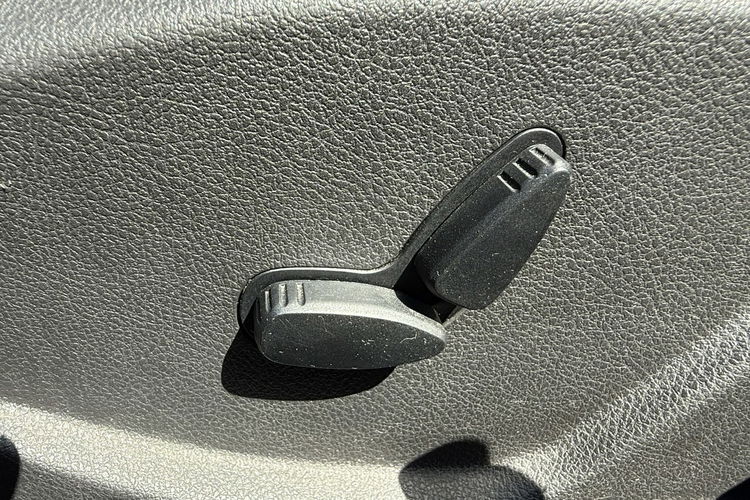 Ford Focus TIANIUM Bezwypadkowy bogato wyposażony zdjęcie 6