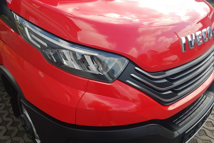 Iveco Daily 50C18 V DAILY 12EP PLANDEKA FIRANKA 5.11x2.48x2.35 SPANIE DMC 3500KG SKRZYNIA zdjęcie 32