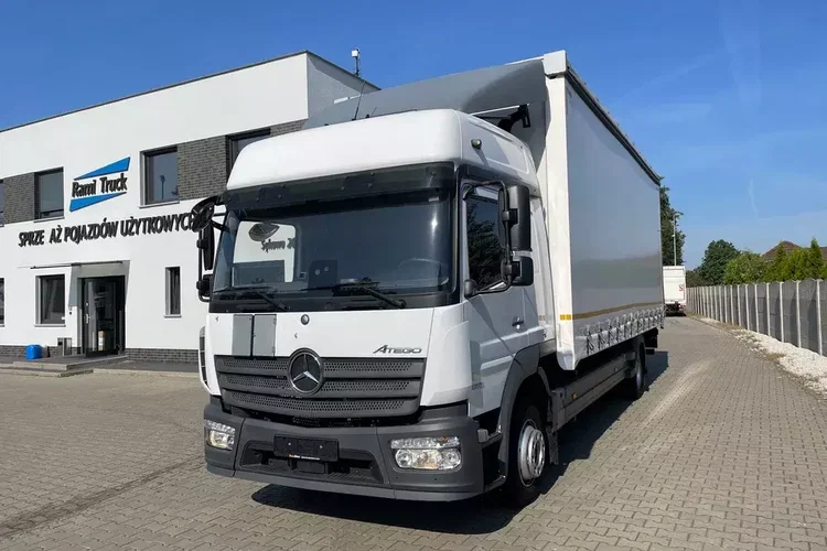 Mercedes ATEGO 1221, KABINA SYPIALNA zdjęcie 1