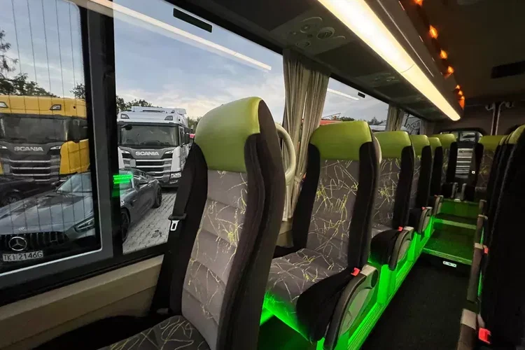 Mercedes Sprinter 519 CDI autobus long 20+10 XXL 3.0 V6 automat 2x klimatyzacja panorama zdjęcie 26