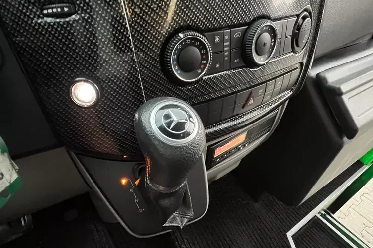 Mercedes Sprinter 519 CDI autobus long 20+10 XXL 3.0 V6 automat 2x klimatyzacja panorama zdjęcie 32