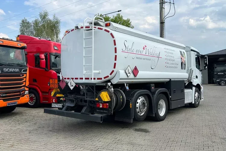 Cysterna paliwowa ESTERER z Niemiec do wszystkich paliw Mercedes Antos 2543 zdjęcie 11