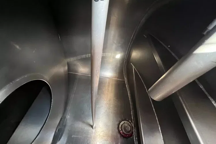 Cysterna paliwowa ESTERER z Niemiec do wszystkich paliw Mercedes Antos 2543 zdjęcie 29