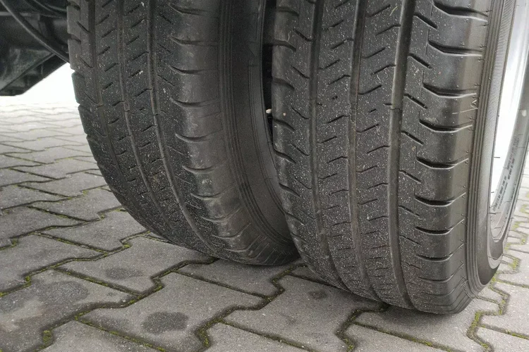 Iveco Daily 70C18 V H zdjęcie 11