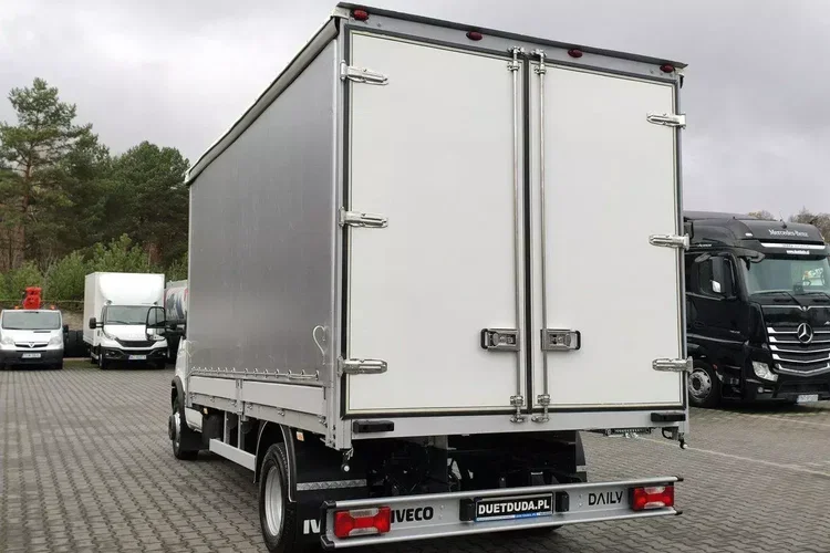 Iveco Daily 70C18 V H zdjęcie 19