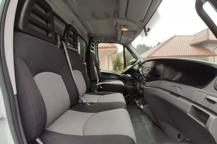 Iveco Daily 70C18 V H zdjęcie 29