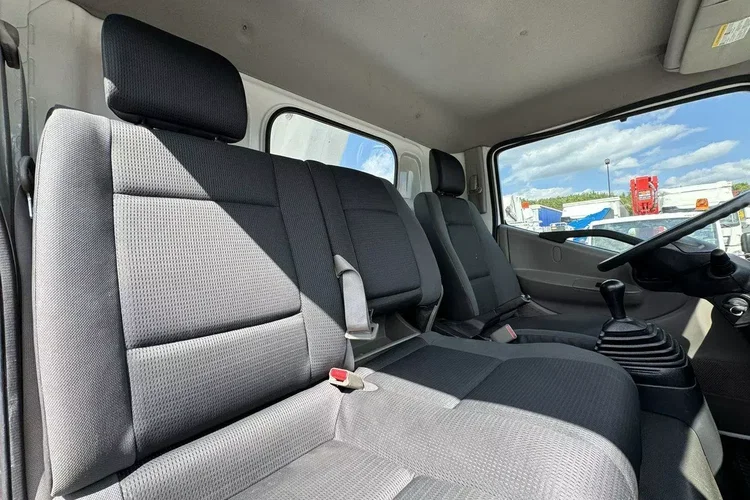 Nissan Cabstar zdjęcie 30