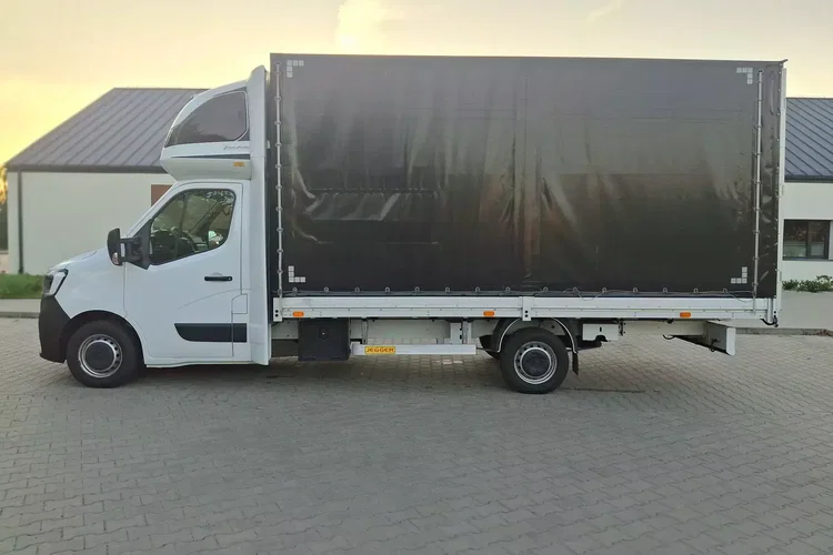 Renault Master zdjęcie 2