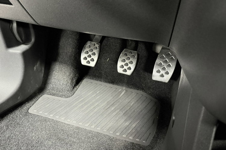 Opel Corsa 1.6 TURBO OPC 192KM Alu 17 RECARO VADER Navi SportAuspuff zdjęcie 28