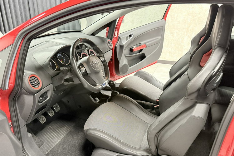 Opel Corsa 1.6 TURBO OPC 192KM Alu 17 RECARO VADER Navi SportAuspuff zdjęcie 30