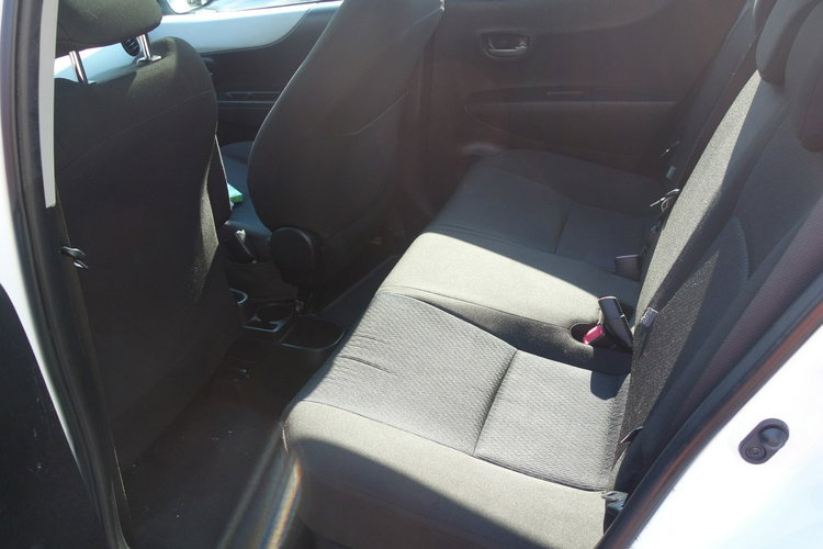 Toyota Yaris Nowa Bateria Stan Bdb zdjęcie 12