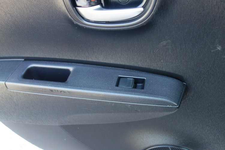 Toyota Yaris Nowa Bateria Stan Bdb zdjęcie 18