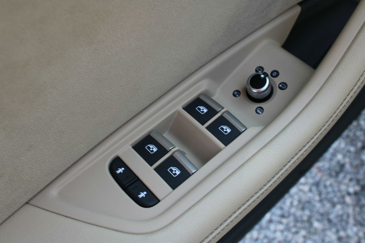 Audi A4 S-Line Quattro Skóra Grzana kanapa SalonPL zdjęcie 20