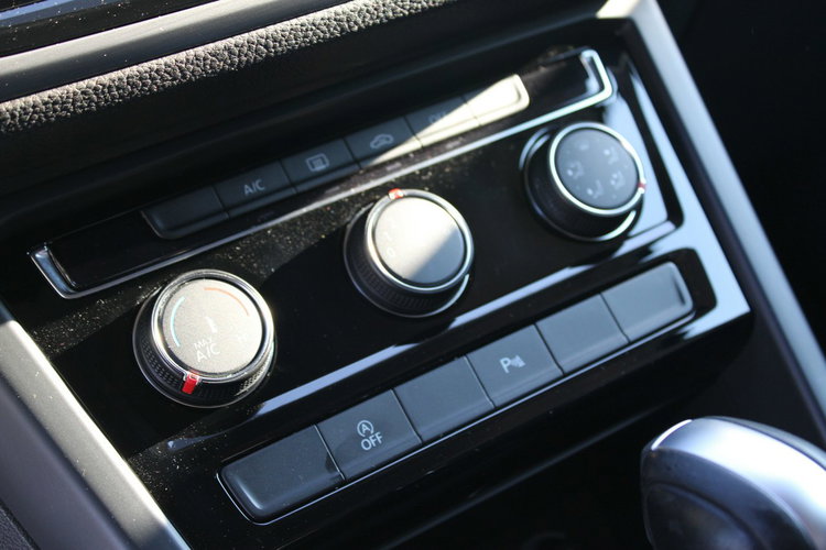 Volkswagen Touran EVO Comfortline DSG netto 77154 PLN Gwarancja SalonPL zdjęcie 21