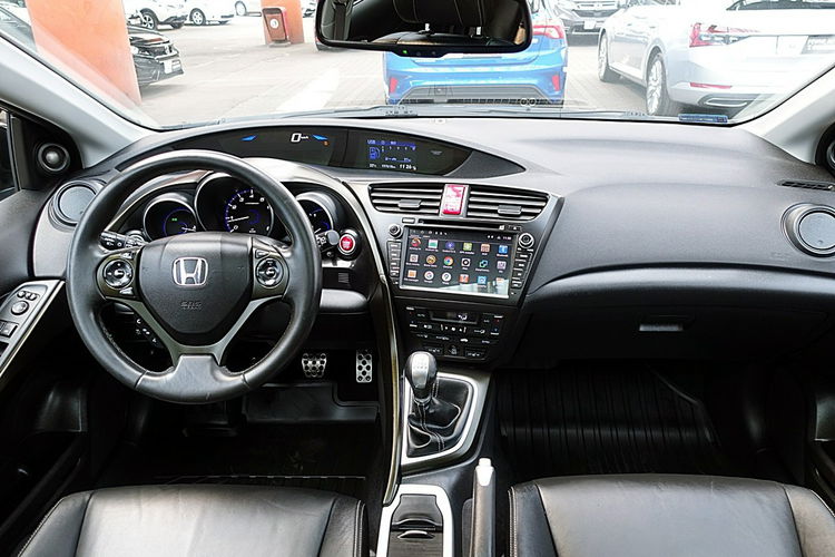 Honda Civic MAX OPCJA 1.8i Executive Szklany Dach+Skóra+Xenon 1WŁ. KRAJ Bezwyp 4x2 zdjęcie 12