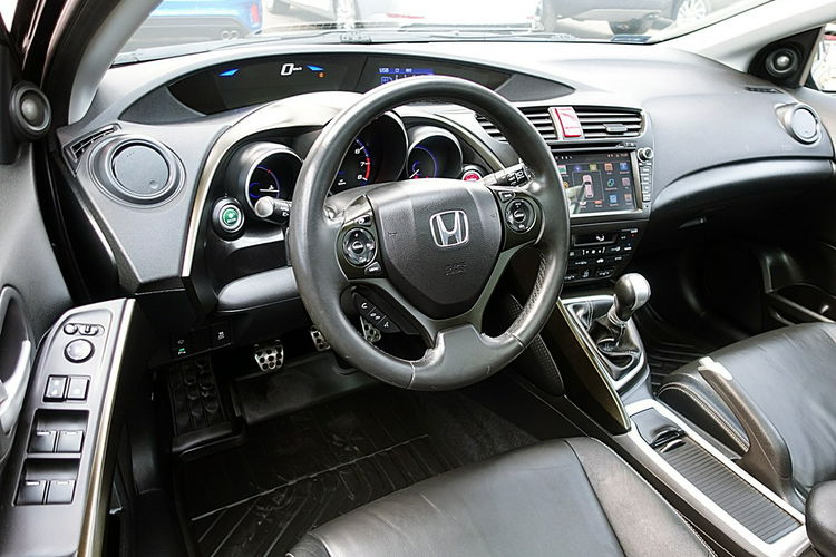 Honda Civic MAX OPCJA 1.8i Executive Szklany Dach+Skóra+Xenon 1WŁ. KRAJ Bezwyp 4x2 zdjęcie 15