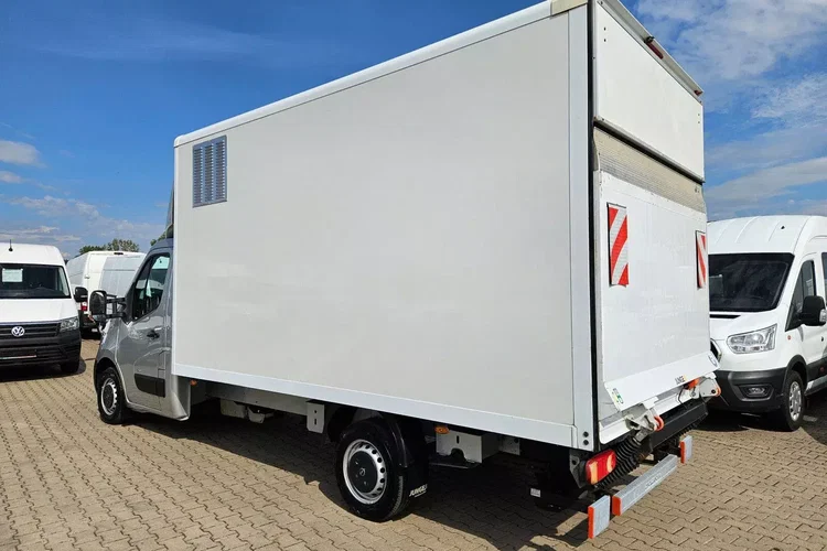 Opel movano Kontener 8 ePAL 69999zł NETTO 2.3 CDTi/140KM zdjęcie 43