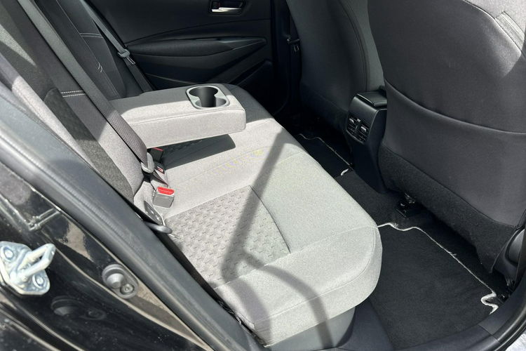 Toyota Corolla 1.8 Hybrid COMFORT TECH, salon Polska, gwarancja, FV23% zdjęcie 13