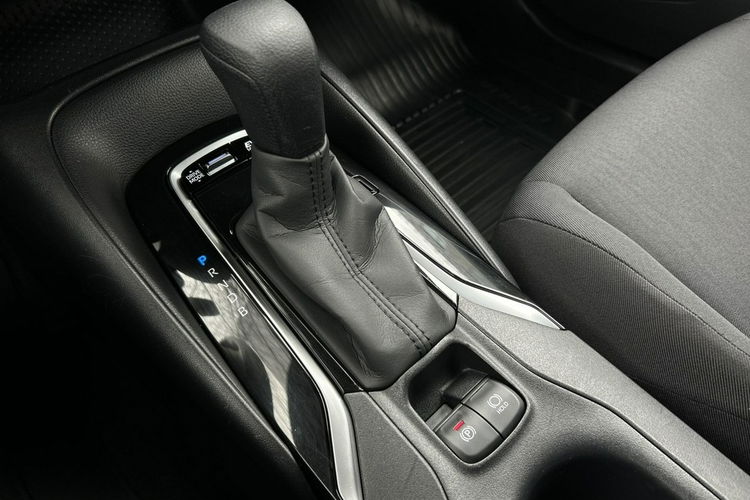 Toyota Corolla 1.8 Hybrid ACTIVE, salon Polska, gwarancja zdjęcie 16