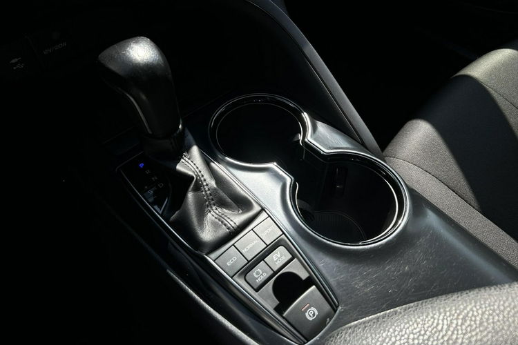 Toyota Camry 2.5 HSD COMFORT, salon Polska, gwarancja, FV23% zdjęcie 17