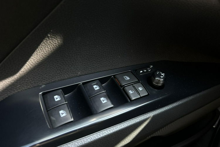 Toyota Camry 2.5 HSD COMFORT, salon Polska, gwarancja, FV23% zdjęcie 19