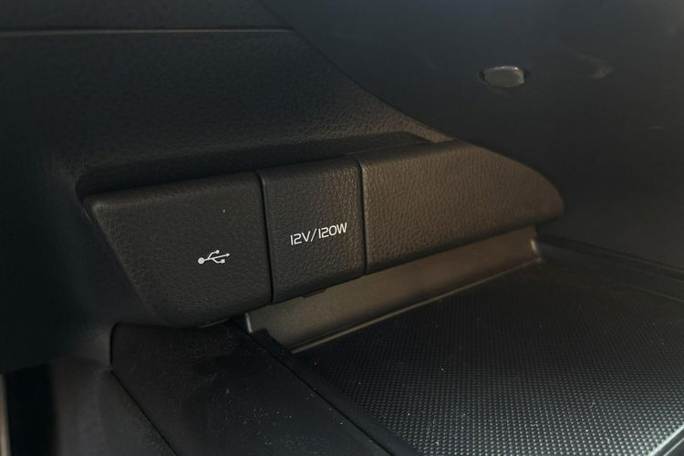 Toyota Camry 2.5 HYBRID COMFORT BUSINESS, salon Polska, gwarancja, FV23% zdjęcie 32