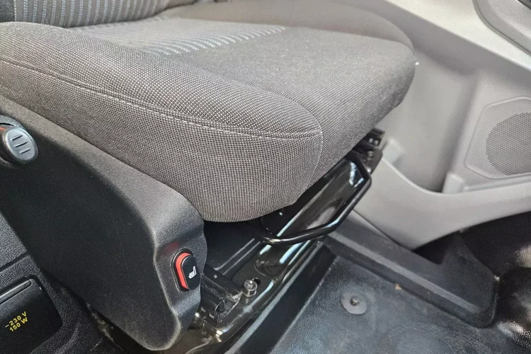 Ford transit L3H2 52900zł NETTO 2.0TdCi/170KM zdjęcie 20