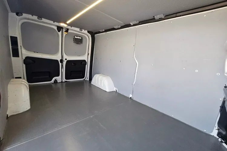 Renault Trafic L2H1 45999zł NETTO 1.6dCi/125KM zdjęcie 41