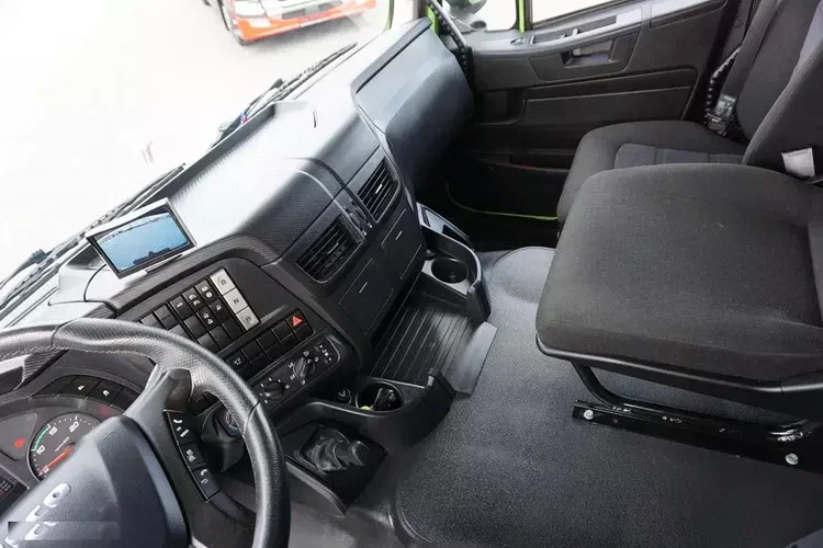 Iveco STRALIS / X - WAY / 460 / E 6 / WYWROTKA / 6 X 4 / 40 000 KM / HYDROBURTA 6x4 zdjęcie 9