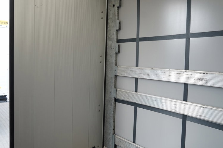 Schmitz -CARGOBULL / FIRANKA / STANDARD / MULDA DO STALI - 9 M / DACH PODNOSZONY / 2022 ROK / OŚ PODNOSZONA / PO KONTRAKCIE SERWISOWYM zdjęcie 21