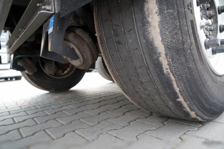 Schmitz -CARGOBULL / FIRANKA / STANDARD / MULDA DO STALI - 9 M / DACH PODNOSZONY / 2022 ROK / OŚ PODNOSZONA / PO KONTRAKCIE SERWISOWYM zdjęcie 22