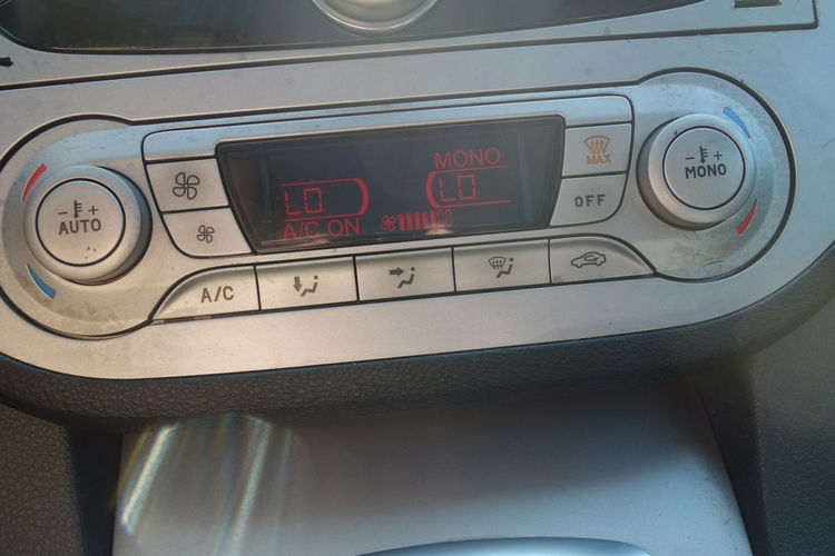 Kuga FORD KUGA zdjęcie 25