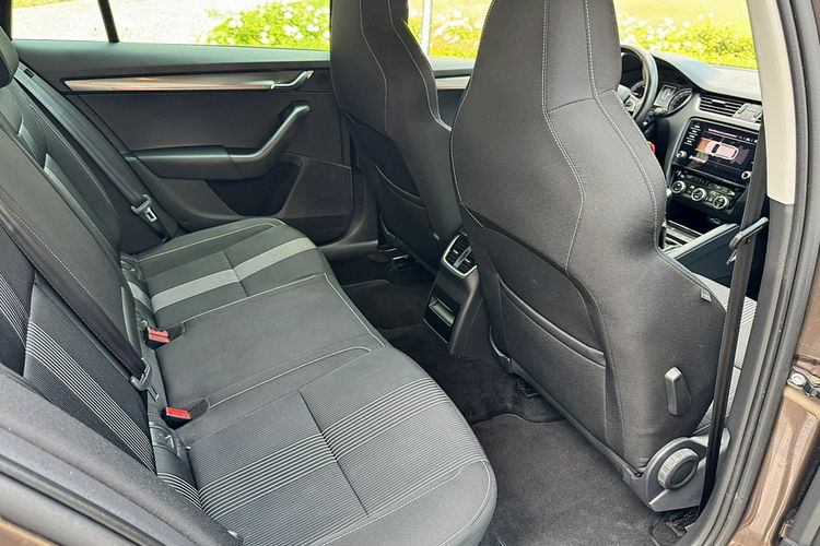 Skoda Octavia FULL LED Navi Gwarancja zdjęcie 12